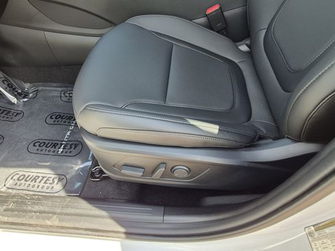 New 2026 Hyundai Santa Cruz SEL FWD image 19