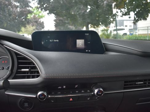 Used 2025 MAZDA MAZDA3 s FWD image 15