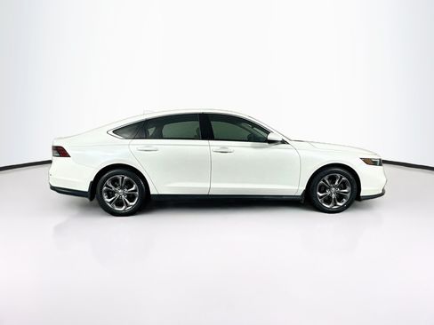 Used 2024 Honda Accord EX image 10