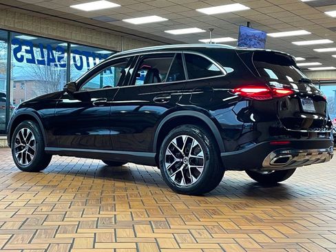 Used 2025 Mercedes-Benz GLC 350e 4MATIC image 8