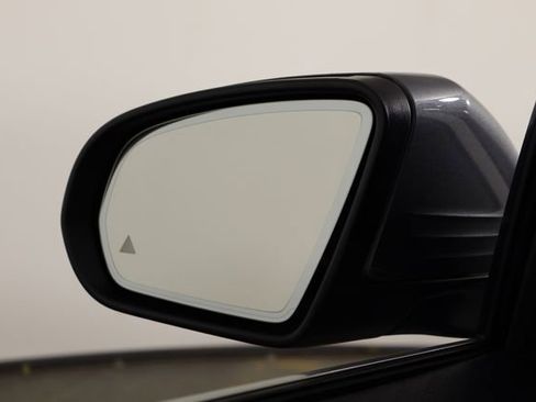 Used 2019 Mercedes-Benz C 300 Sedan image 40