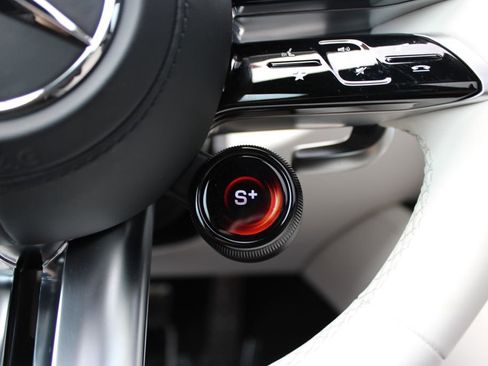 Used 2025 Mercedes-Benz S 63 AMG S image 14