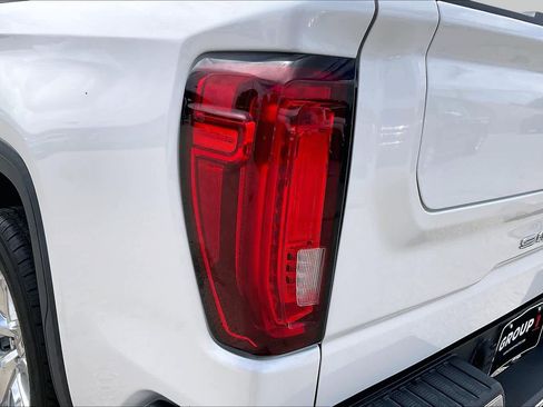 Used 2021 GMC Sierra 1500 SLT RWD image 29