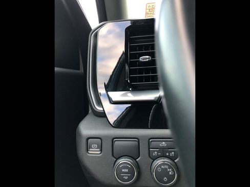 Used 2023 Chevrolet Silverado 1500 LT image 8