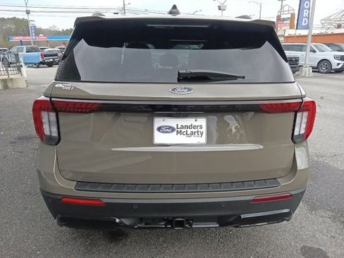 New 2026 Ford Explorer ST-Line w/ Premium Package image 4
