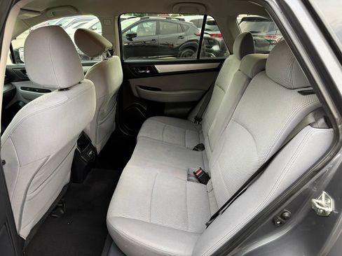 Used 2018 Subaru Outback 2.5i Premium AWD/4WD image 15