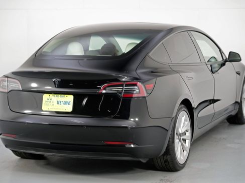 Used 2021 Tesla Model 3 Standard Range Plus image 53