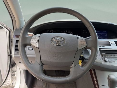 Used 2009 Toyota Avalon XL FWD image 9