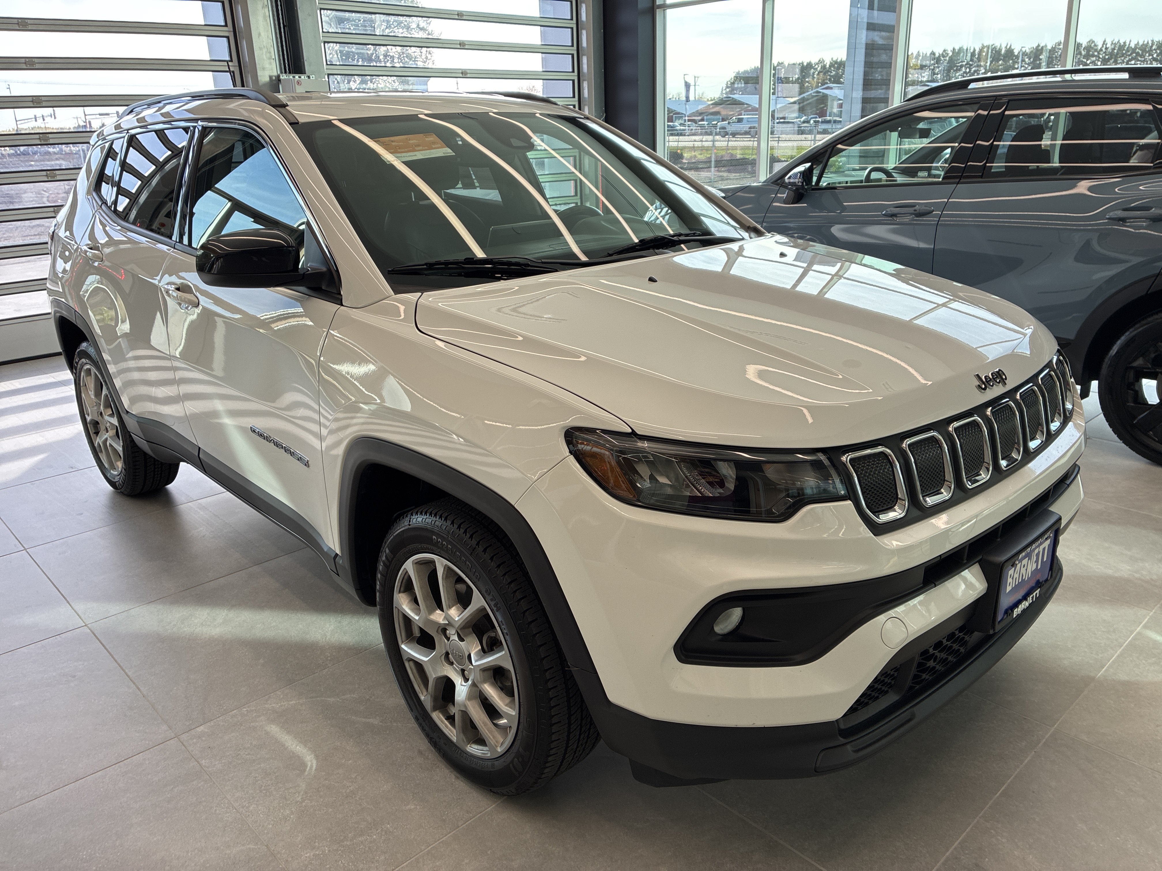 Certified 2022 Jeep Compass Latitude AWD/4WD image 4