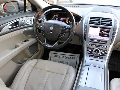 Used 2019 Lincoln MKZ Reserve w/ Luxury Package AWD/4WD image 14