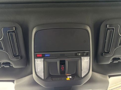 Certified 2025 Subaru Forester Limited image 21