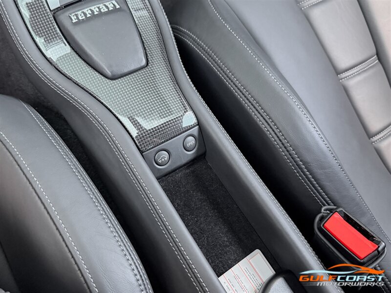 Used 2012 Ferrari 458 Italia Coupe RWD image 18