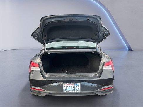 Used 2022 Hyundai Elantra SEL w/ Convenience Package image 13
