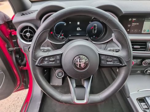 Used 2024 Alfa Romeo Stelvio Veloce AWD/4WD image 23