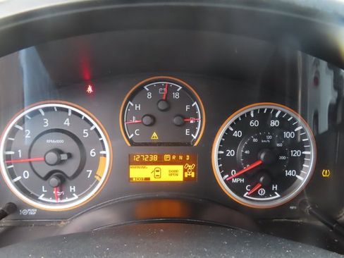 Used 2012 Nissan Titan SV w/ SV Value Truck Pkg image 18