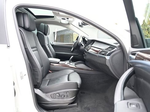 Used 2013 BMW X6 xDrive50i image 48