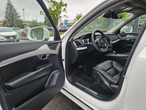 Used 2023 Volvo XC90 B5 Core w/ Protection Package Premier AWD/4WD image 15