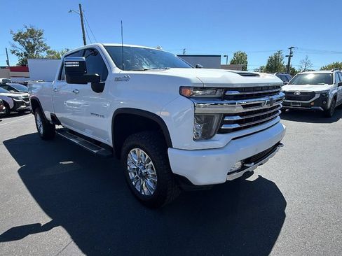 Used 2020 Chevrolet Silverado 3500 High Country w/ Z71 Off-Road Package AWD/4WD image 2