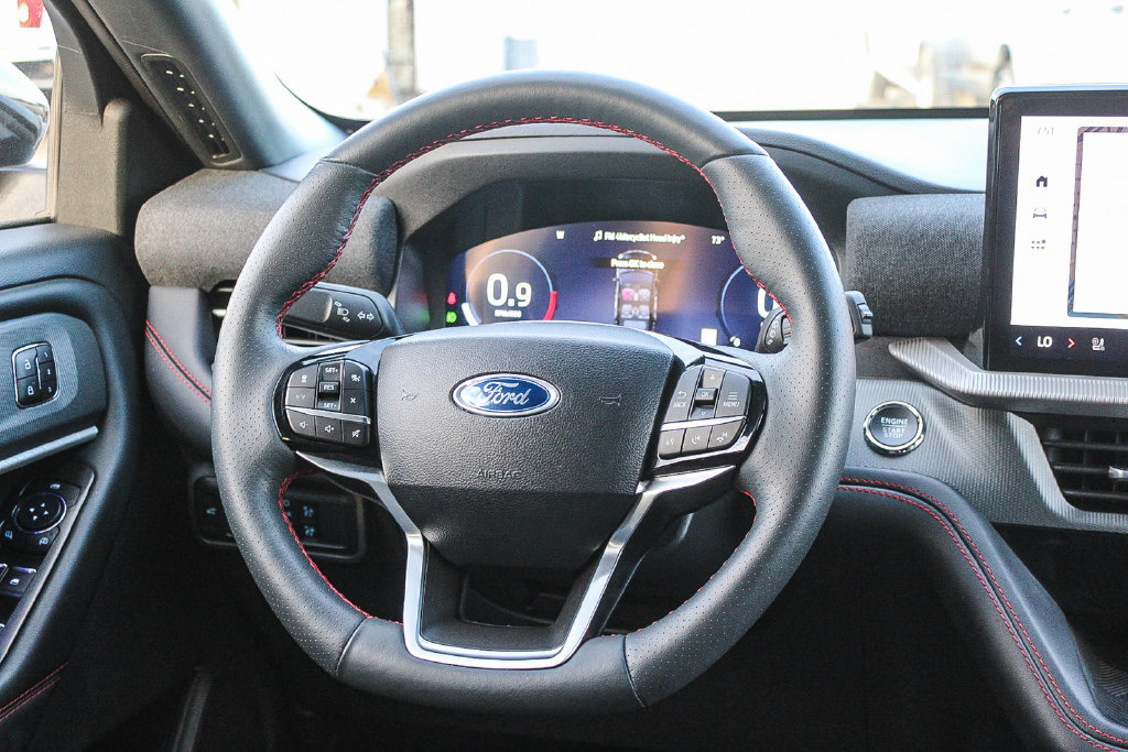 Used 2026 Ford Explorer ST-Line w/ ST-Line Street Pack RWD image 16