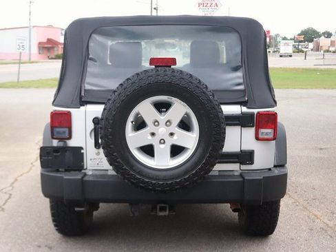 Used 2010 Jeep Wrangler Sport image 6