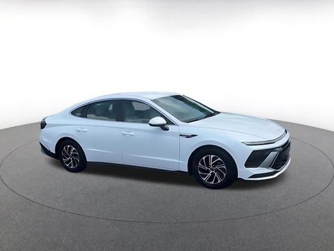 Used 2026 Hyundai Sonata Blue FWD image 2