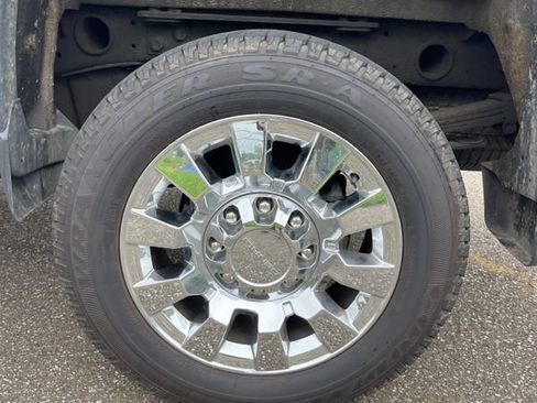 Used 2019 GMC Sierra 2500 Denali w/ Duramax Plus Package AWD/4WD image 12