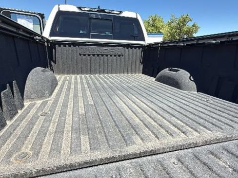 Used 2022 Toyota Tundra SR5 w/ SR5 Convenience Package AWD/4WD image 27
