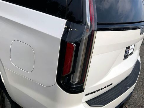 Used 2022 Cadillac Escalade Sport w/ Touring Package image 27