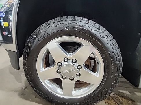 Used 2015 GMC Sierra 2500 SLT AWD/4WD image 36
