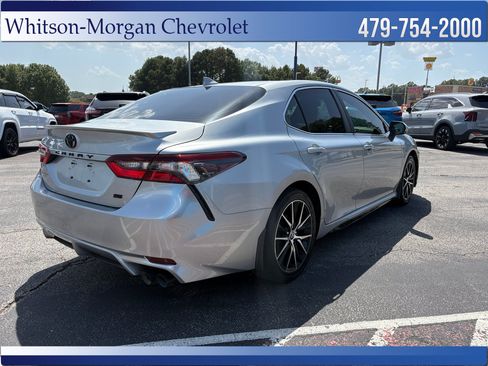Used 2021 Toyota Camry SE w/ Convenience Package FWD image 5