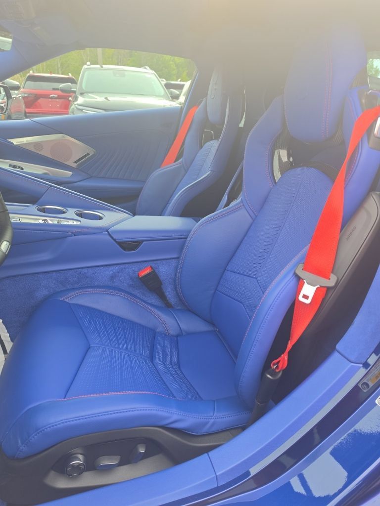 New 2027 Chevrolet Corvette Grand Sport w/ Z52 Sport Performance Package RWD image 14