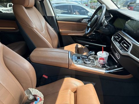 Used 2019 BMW X7 xDrive40i w/ Premium Package AWD/4WD image 5