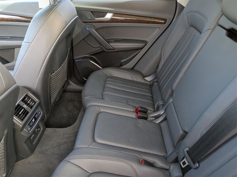 Used 2019 Audi Q5 2.0T Premium Plus w/ Premium Plus Package image 30