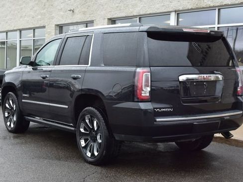 Used 2020 GMC Yukon Denali w/ Denali Ultimate Black Edition AWD/4WD image 9