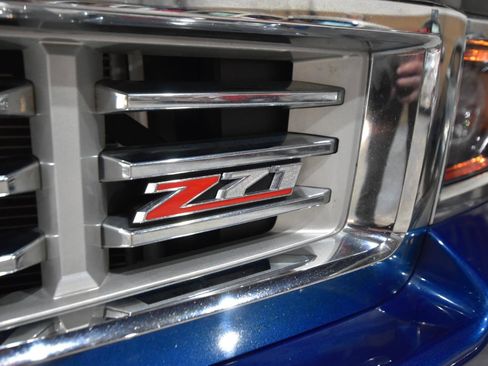 Used 2015 Chevrolet Silverado 1500 LTZ Z71 w/ LTZ Plus Package image 4