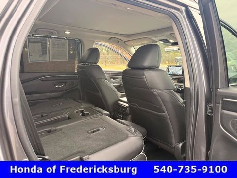 Certified 2025 Honda Pilot Elite image 31