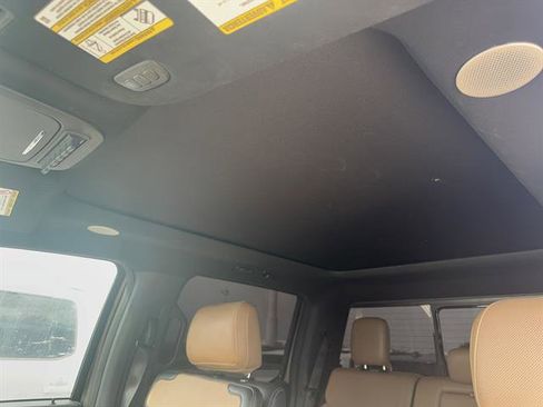 Used 2023 Ford F350 Lariat w/ Lariat Ultimate Package AWD/4WD image 7