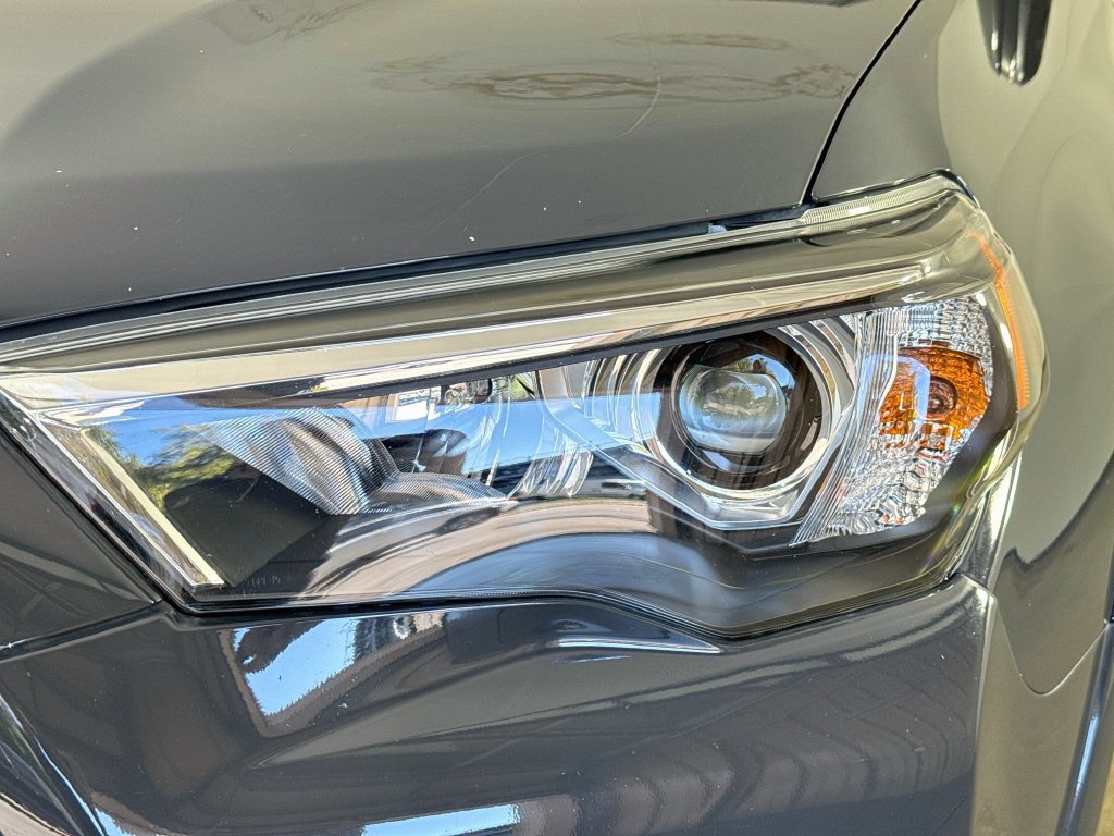 Used 2024 Toyota 4Runner Limited AWD/4WD image 38