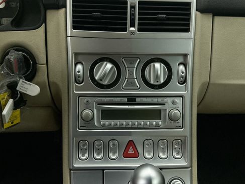 Used 2005 Chrysler Crossfire Limited image 4
