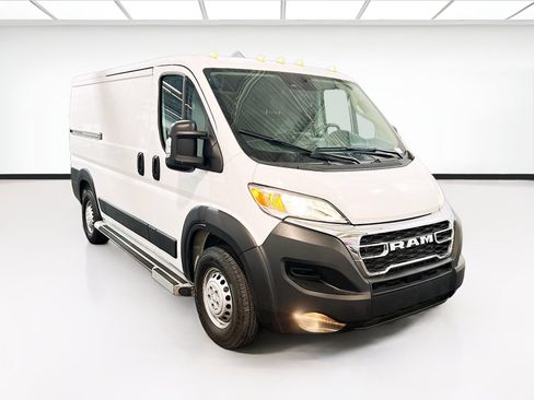 Used 2025 RAM ProMaster 2500 w/ U-Haul Equipment Group FWD image 3