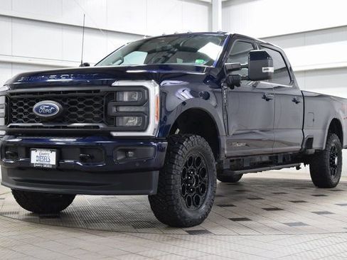 Used 2023 Ford F350 Lariat w/ Lariat Ultimate Package image 3