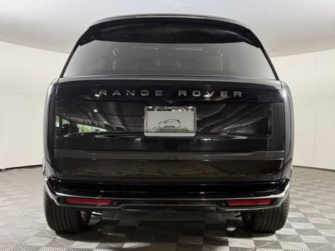 Used 2025 Land Rover Range Rover SE AWD/4WD image 7