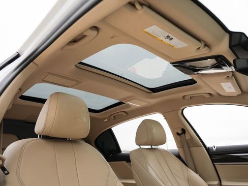 Used 2018 BMW 740i RWD image 21