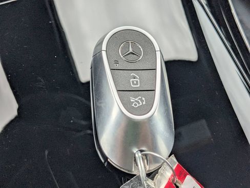 Certified 2026 Mercedes-Benz GLC 300 image 23