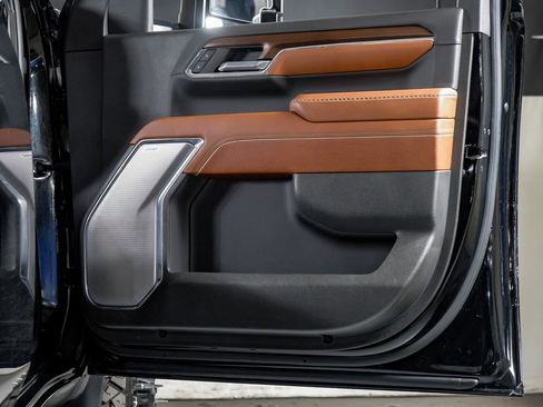 Used 2024 GMC Sierra 3500 Denali Ultimate image 37