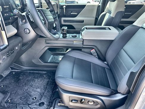 New 2026 GMC Hummer EV 4x4 Crew Cab image 24