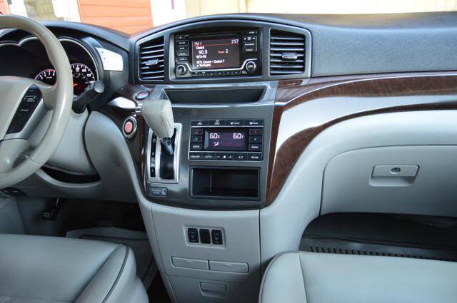 Used 2015 Nissan Quest SV w/ Leather Package FWD image 21