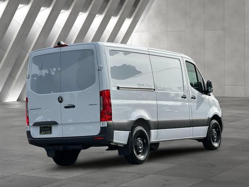 Used 2026 Mercedes-Benz Sprinter 2500 image 4