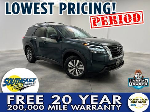 Used 2025 Nissan Pathfinder SL image 1