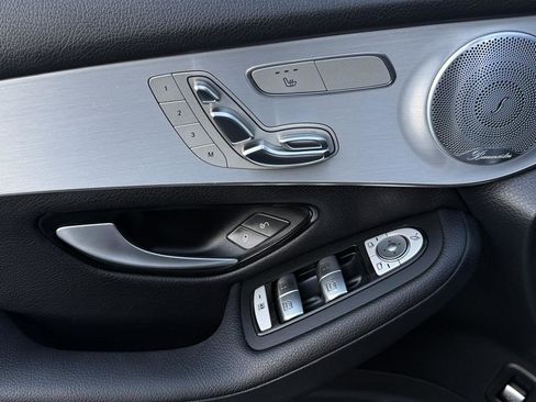 Used 2019 Mercedes-Benz GLC 300 4MATIC image 27